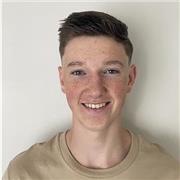 Étudiant en STAPS, en spécialité basketball, je pourrais vous aider le domaine du sport et plus précisément du basket.